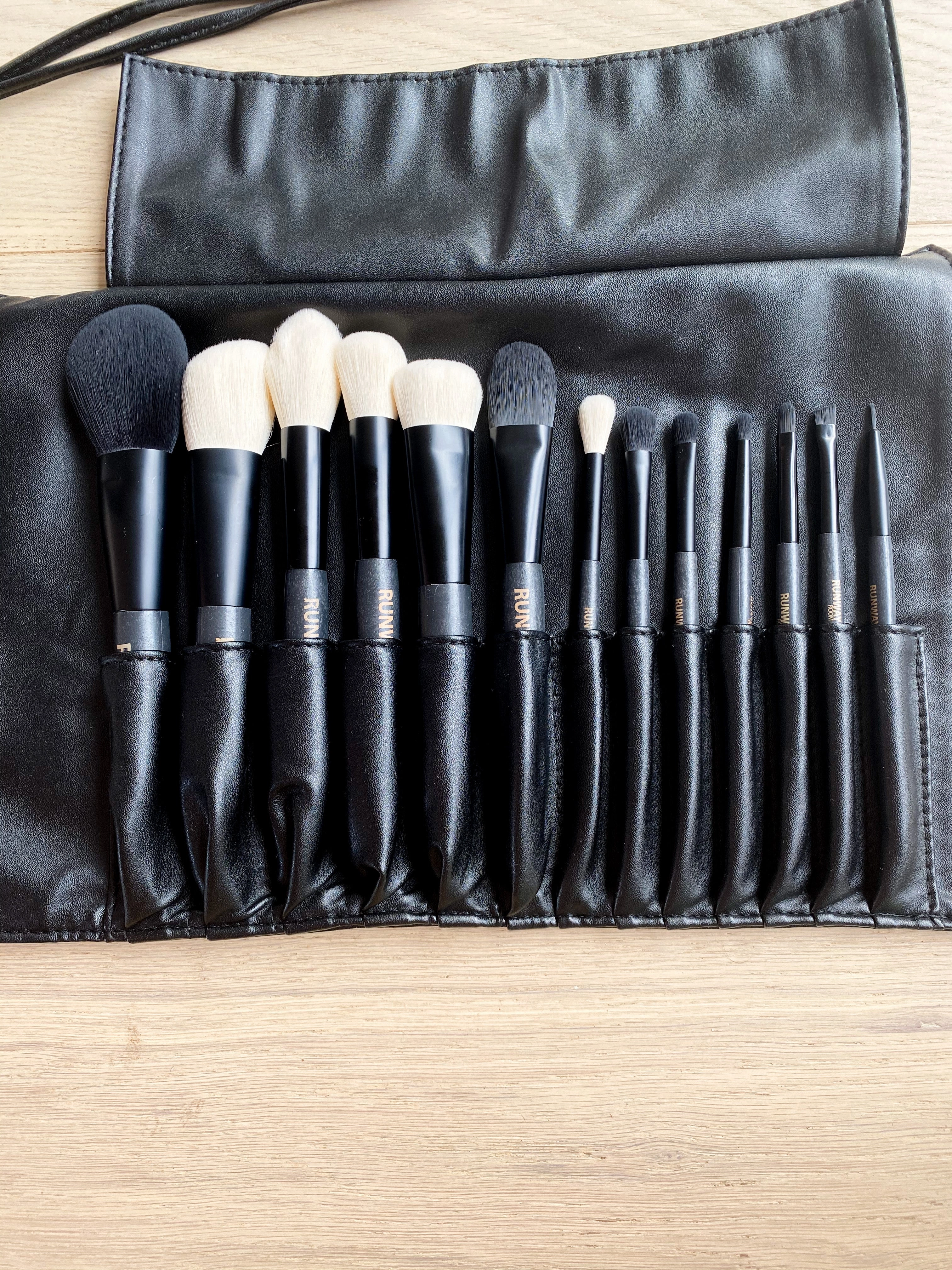 13 Piece Essential Brush Set