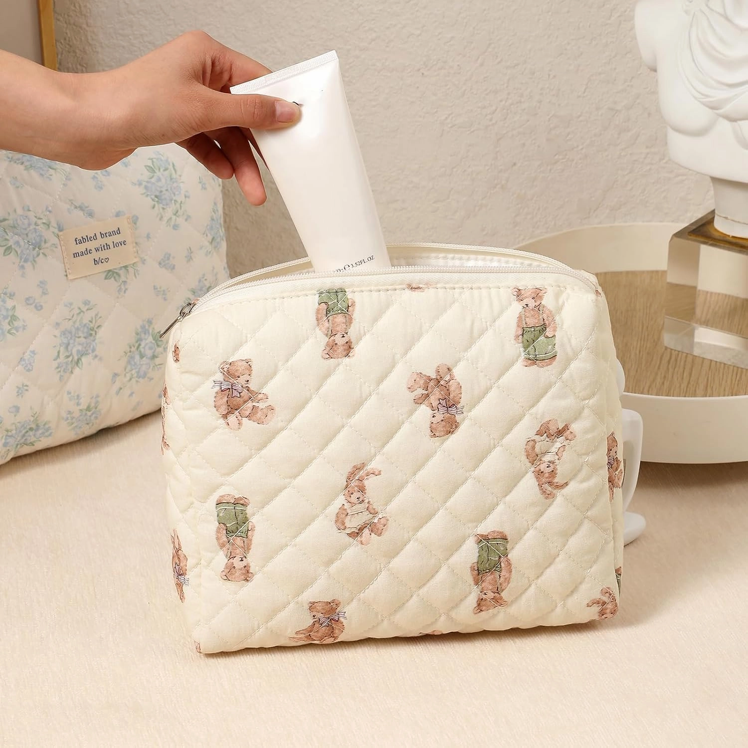 3Pcs Aesthetic Cotton Quilted Drawstring Makeup Bag Set, Aesthetic Cute Bow Makeup Pouch for Girls and Women, Aesthetic Travel Organized Cosmetic Bags for Purse(01Bear)