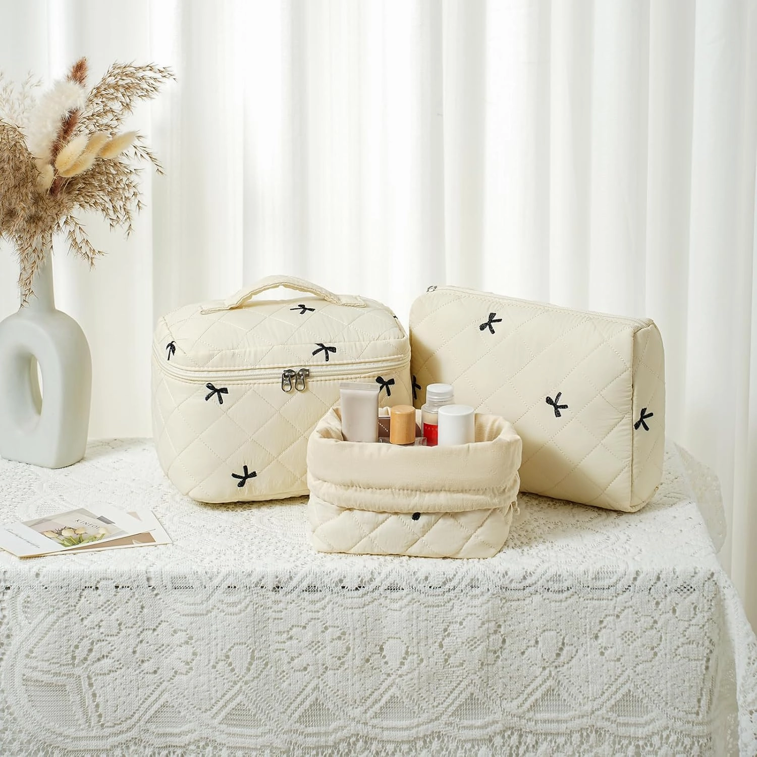 3Pcs Aesthetic Cotton Quilted Drawstring Makeup Bag Set, Aesthetic Cute Bow Makeup Pouch for Girls and Women, Aesthetic Travel Organized Cosmetic Bags for Purse(04Beige Bow)