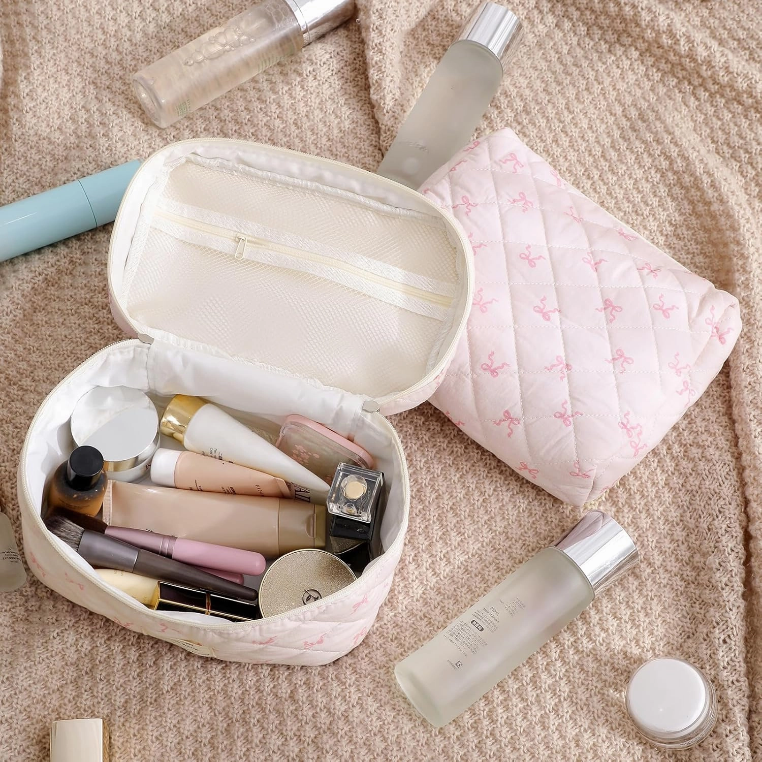 3Pcs Aesthetic Cotton Quilted Drawstring Makeup Bag Set, Aesthetic Cute Bow Makeup Pouch for Girls and Women, Aesthetic Travel Organized Cosmetic Bags for Purse(06Heart Bow)