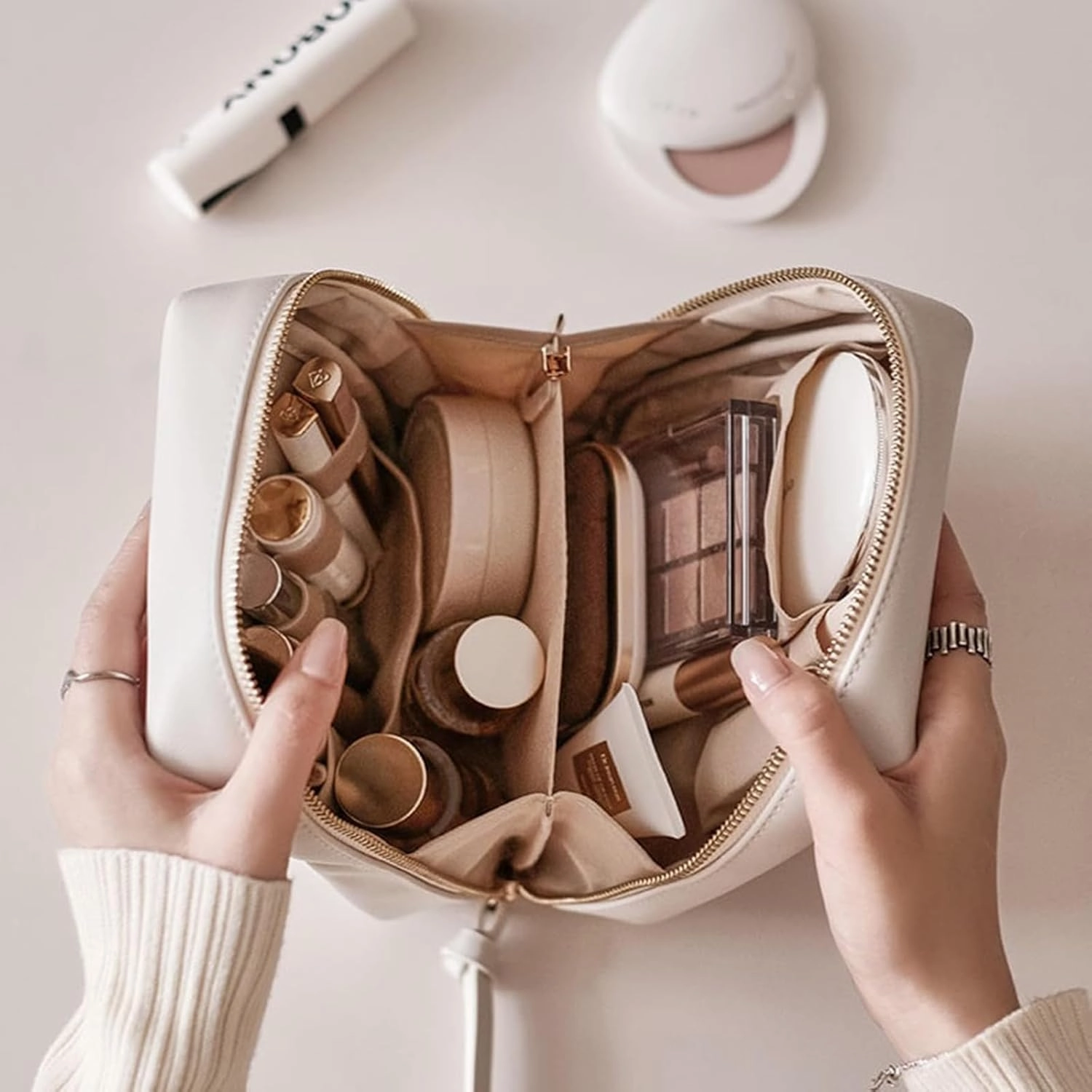 Atlodas Premium Makeup Bag, Portable Puffer Cosmetic Bag for Women with Compartments Large Capacity Travel Makeup Bag for Purse (White)