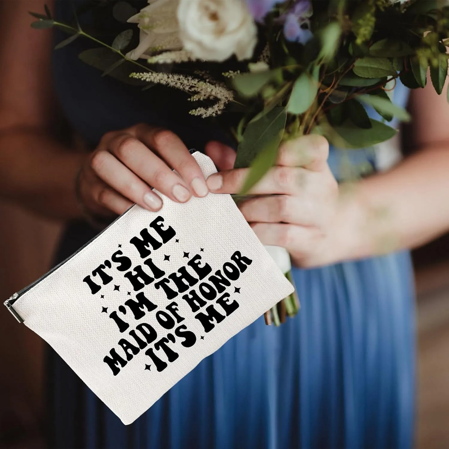 Canvas Makeup Bag – Bridesmaid Proposal Gifts, Funny Wedding Gifts for Bridesmaids, Bridal Party Accessories, Gift Idea for Bride Tribe (It's Me Hi I'm The Maid of Honor)