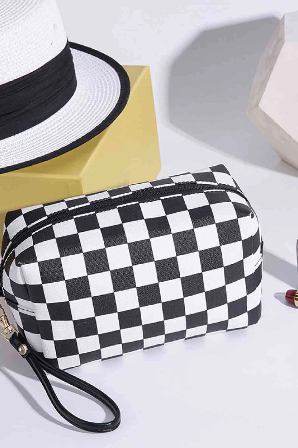 Chic PU Leather Makeup Bag for Elegant Beauty Storage