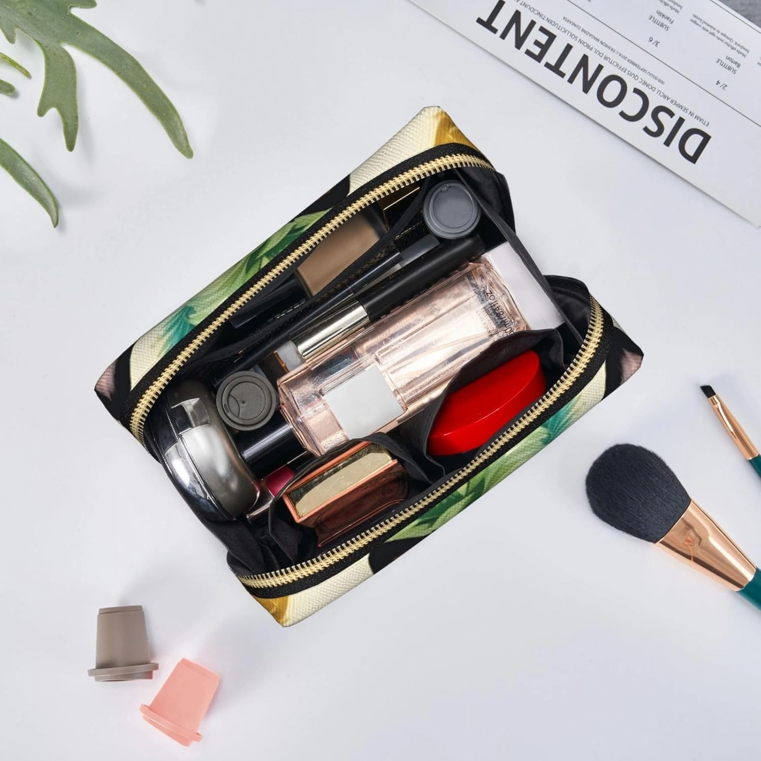 Corgi Hawaiian Pineapple Toiletry Pouch, Travel-Friendly Makeup Organizer For Makeup Brushes, Lipsticks
