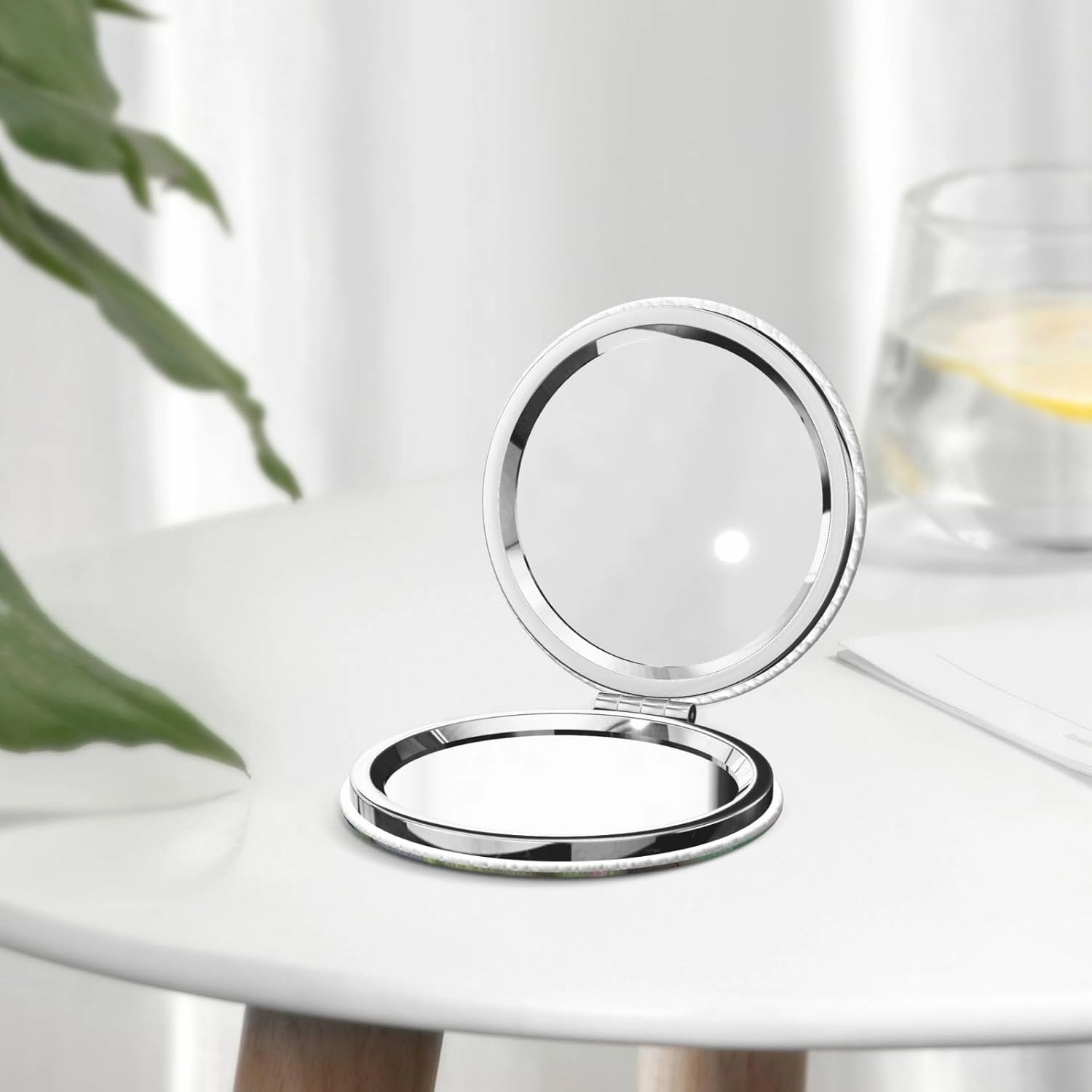 Dreamy Little Mushroom Makeup Mirror Portable Folding Mini Mirror Double Sided Travel Makeup Mirror Round Shape Handheld Pocket Mirror