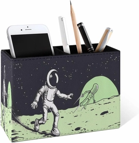 Famame Astronaut Catching Up Alien Pencil Holder for Desk, Leather Desktop Container Pen Cup Storage Study Table Pen Organizer Makeup Brush Holder for Classroom Office Home