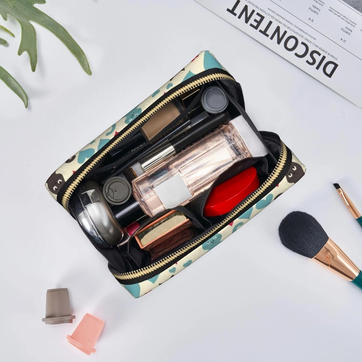 Happy Walking Kitty Toiletry Pouch, Travel-Friendly Makeup Organizer For Makeup Brushes, Lipsticks