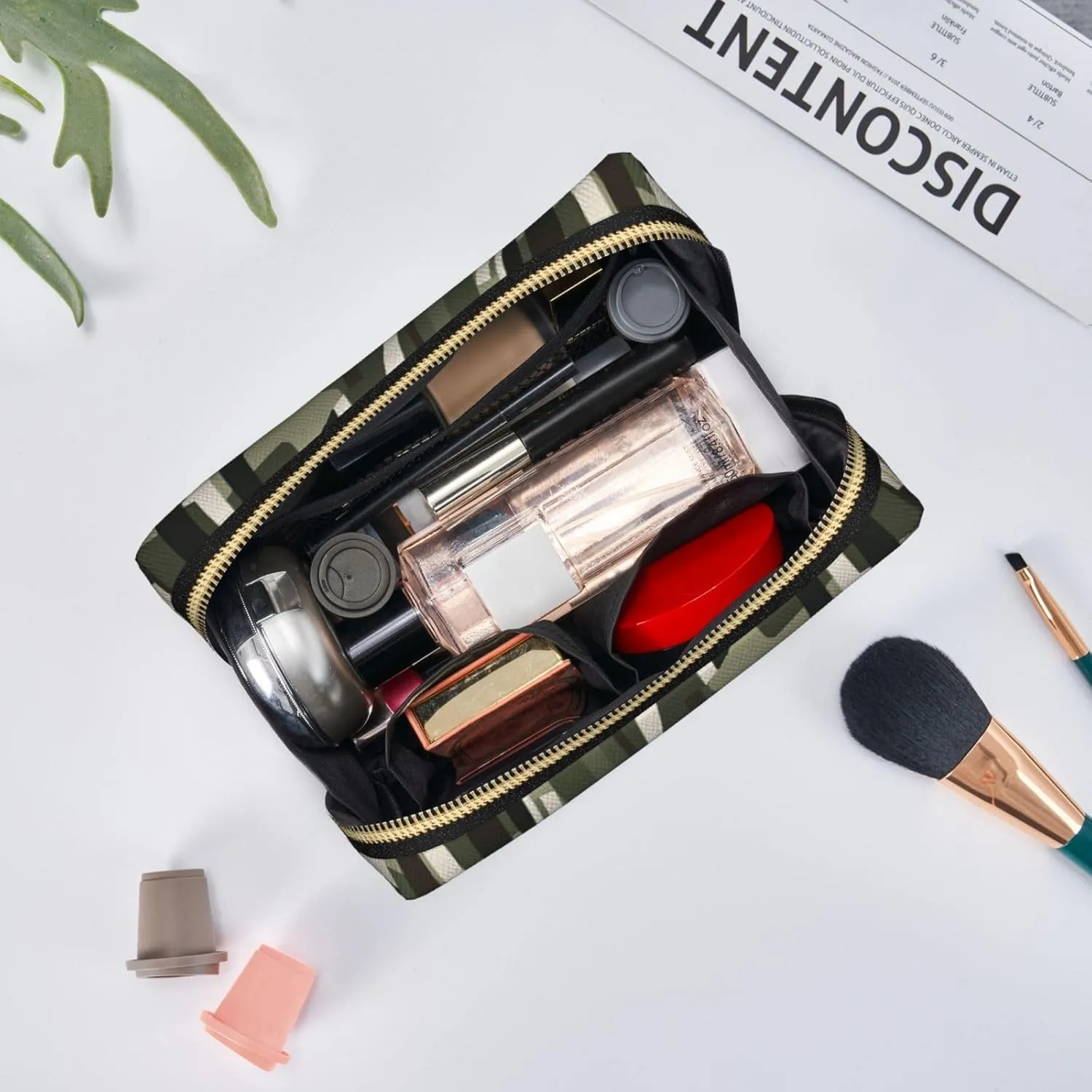 Hardwoods Green Camo Printed Small Makeup Bag,Travel Cosmetic Bag Purse with Zipper,Water-resistant Makeup Organizer Bag for Women