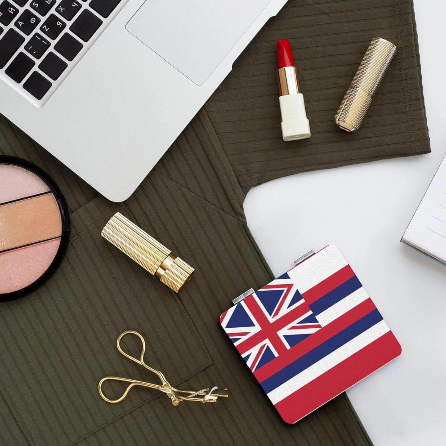 Hawaii Flag Makeup Mirror Portable Folding Mini Mirror Double Sided Travel Makeup Mirror Square Handheld Pocket Mirror