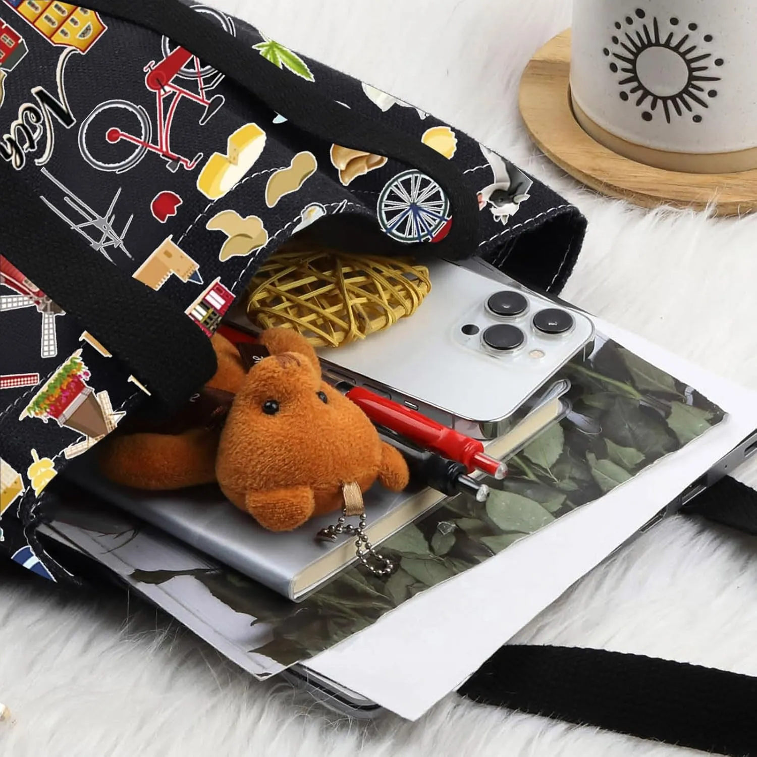 LEVLO Netherlands Map Iconic Traditional Souvenir Gift Holland Travel Pouch Bag Netherlands Vacation Gift
