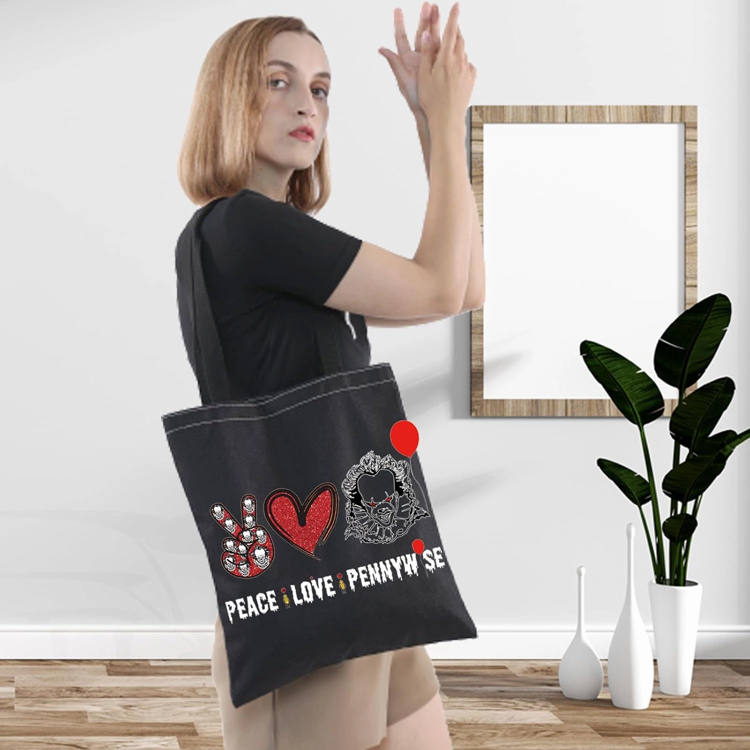 LEVLO Cosmetic Make Up Bag - Pennywise Lover Gift - Zipper Pouch - Horror Movie Gift