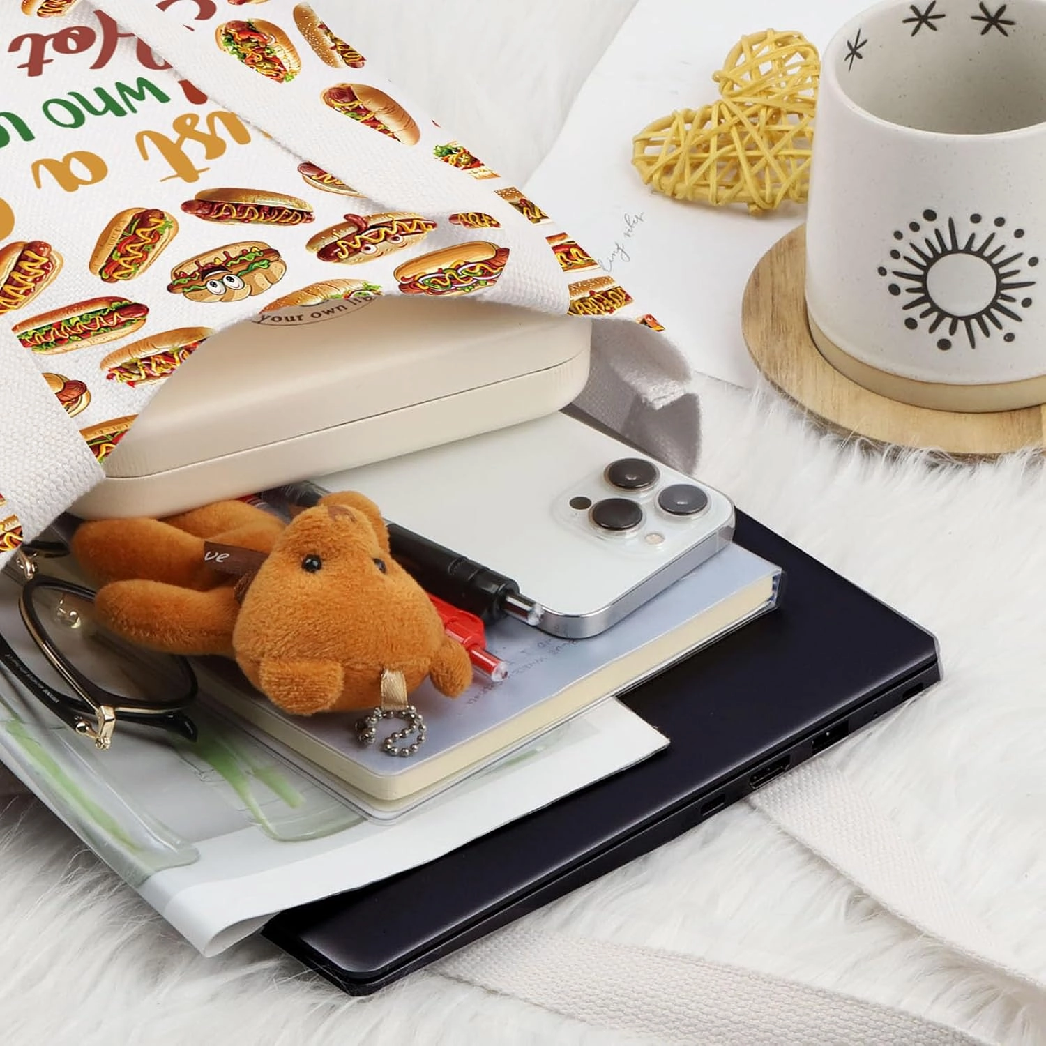 LEVLO Hot Dogs Cosmetic Bag - Food Lover Gift, Makeup Zipper Pouch for Girls Who Love Hot Dogs