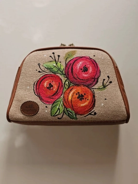 Makeup Pouch Beige X Flowers
