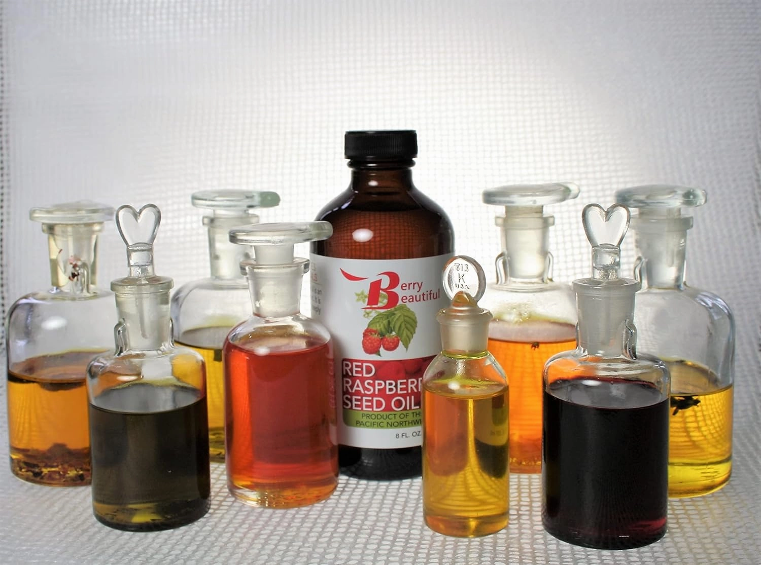Red Raspberry Seed Oil - 32 fl oz - Cold-pressed from Raspberries grown by Northwest Berry Co-op farmers