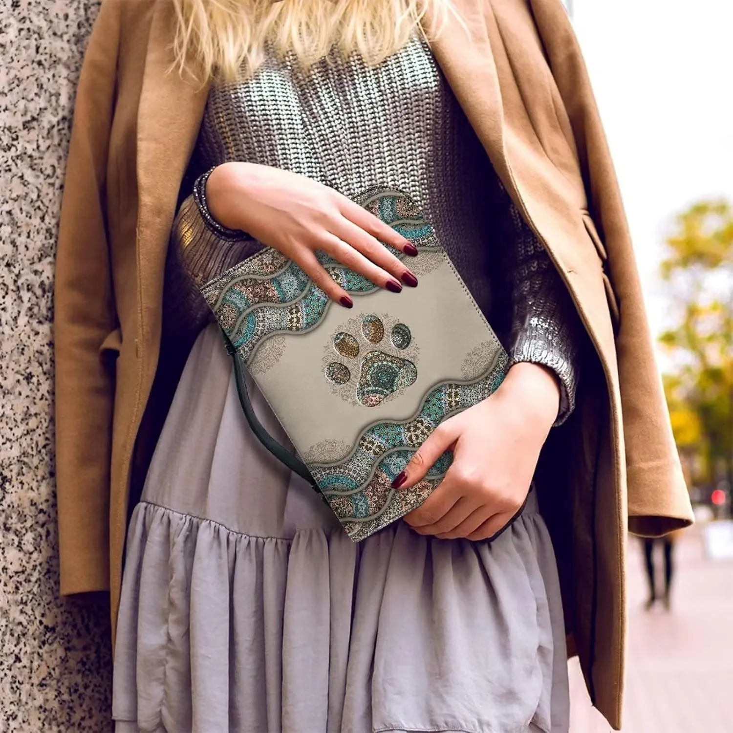 Suobstales Boho Paw Print Bible Cover Carrying Pu Leather Book Case Church Bag Bible Protective with Handle and Zipper Pocket Gifts for Men Women, XL