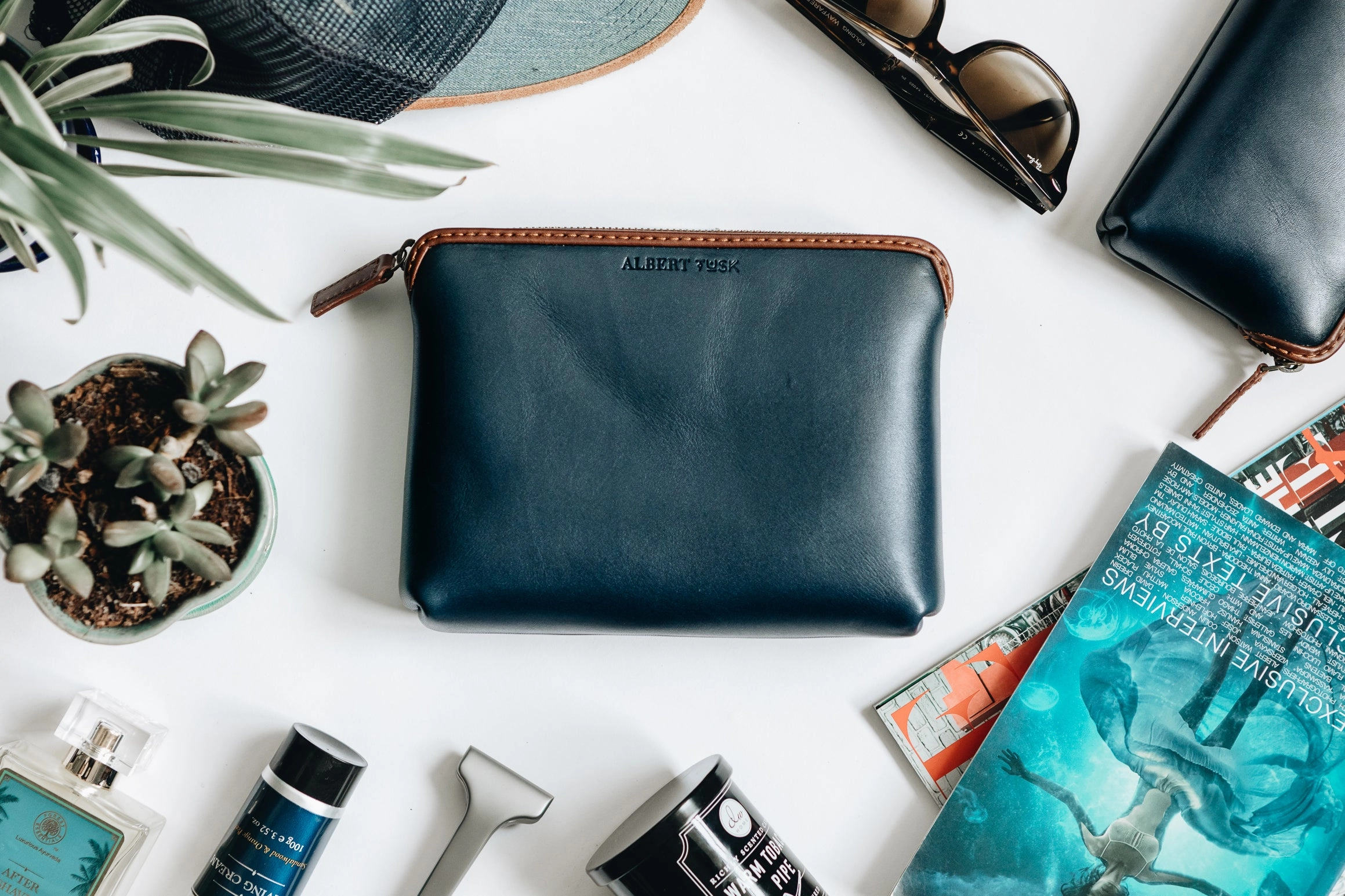 The Medium Pouch