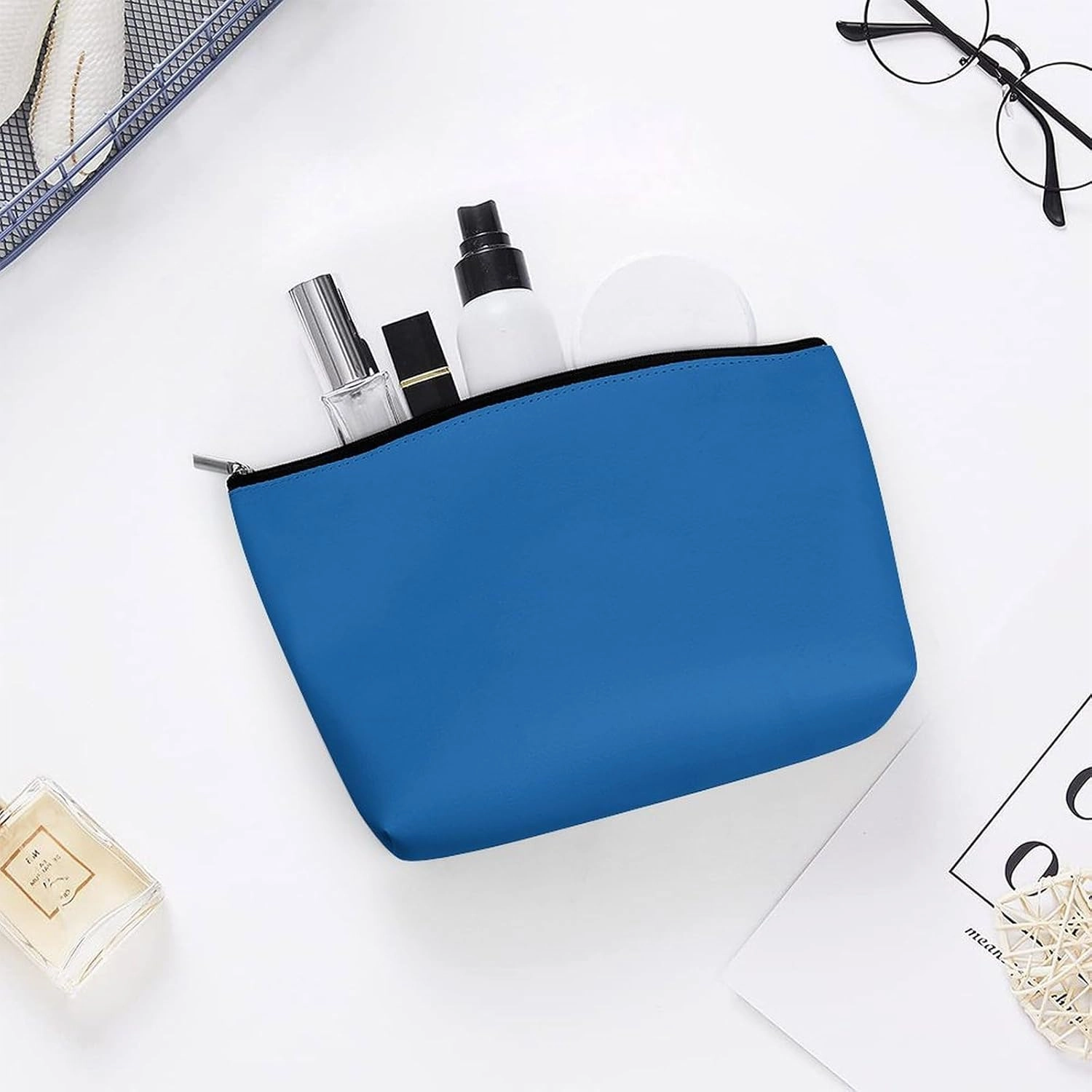 Travel Makeup Bag, Solid Blue Elegant Modern Cosmetic Bags for Women Large Capacity Waterproof Toiletry Pouch Make up Organizer